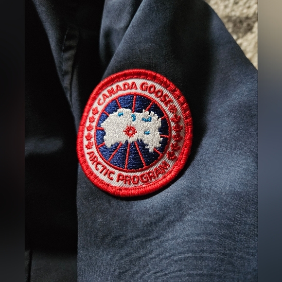 Canada Goose Rossclair Parka - Picture 15 of 16